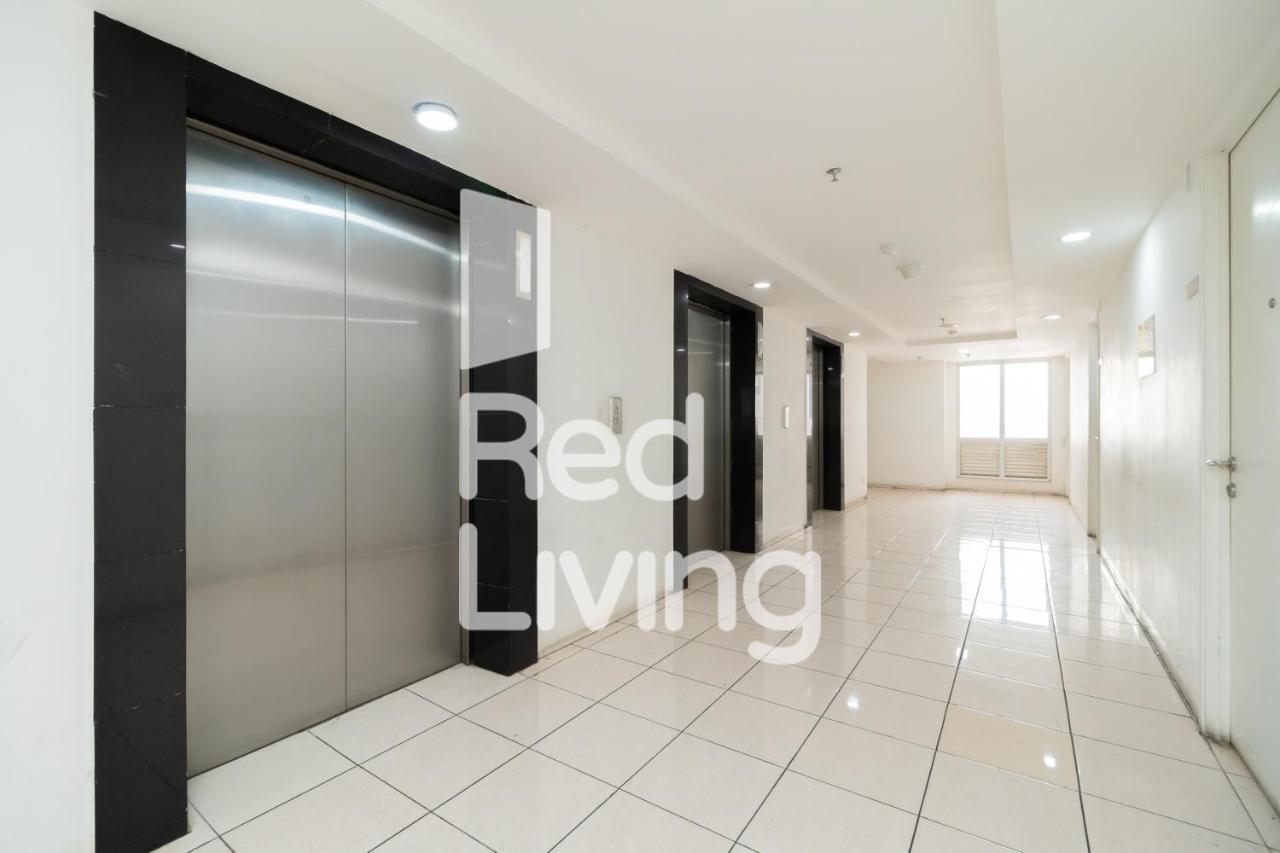 Redliving Apartemen Bassura City - Vina Tan Tower Flamboyan Jakarta Exterior photo
